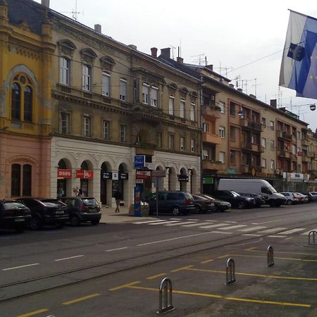 Apartment Downtown Osijek Ngoại thất bức ảnh