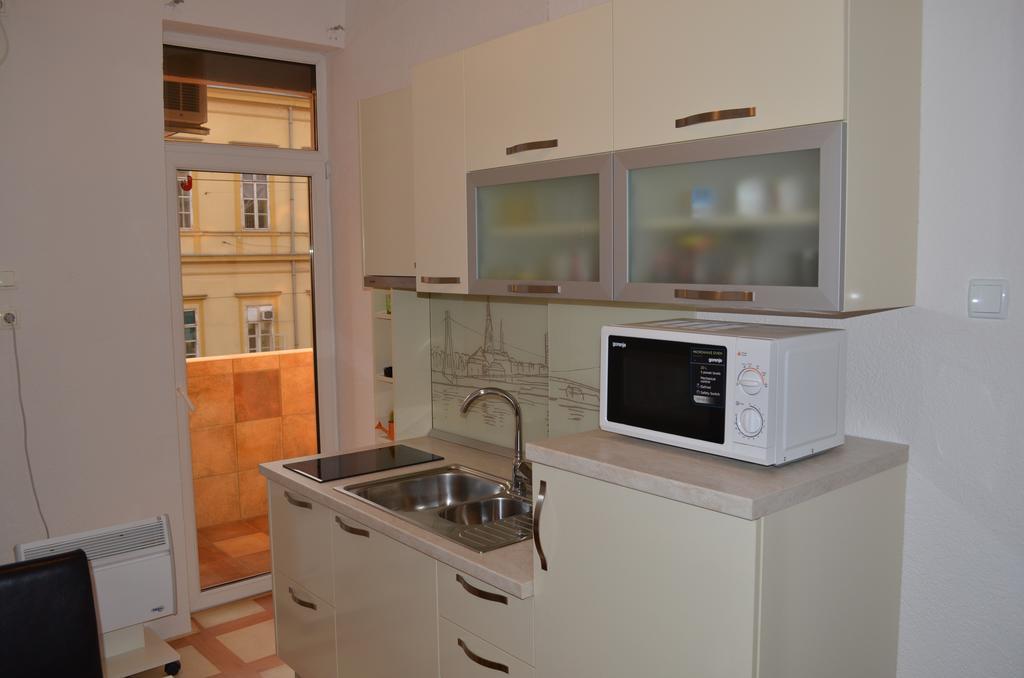 Apartment Downtown Osijek Phòng bức ảnh